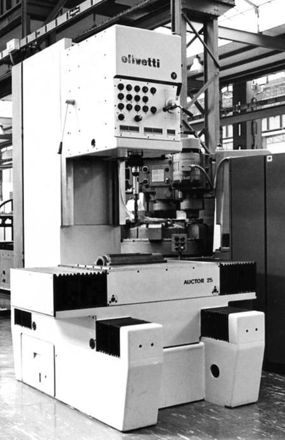 Nel 1975, Colli FGB investe nel miglioramento del proprio parco macchine, diventando uno dei primi in Italia a installare la macchina Olivetti Autom 140